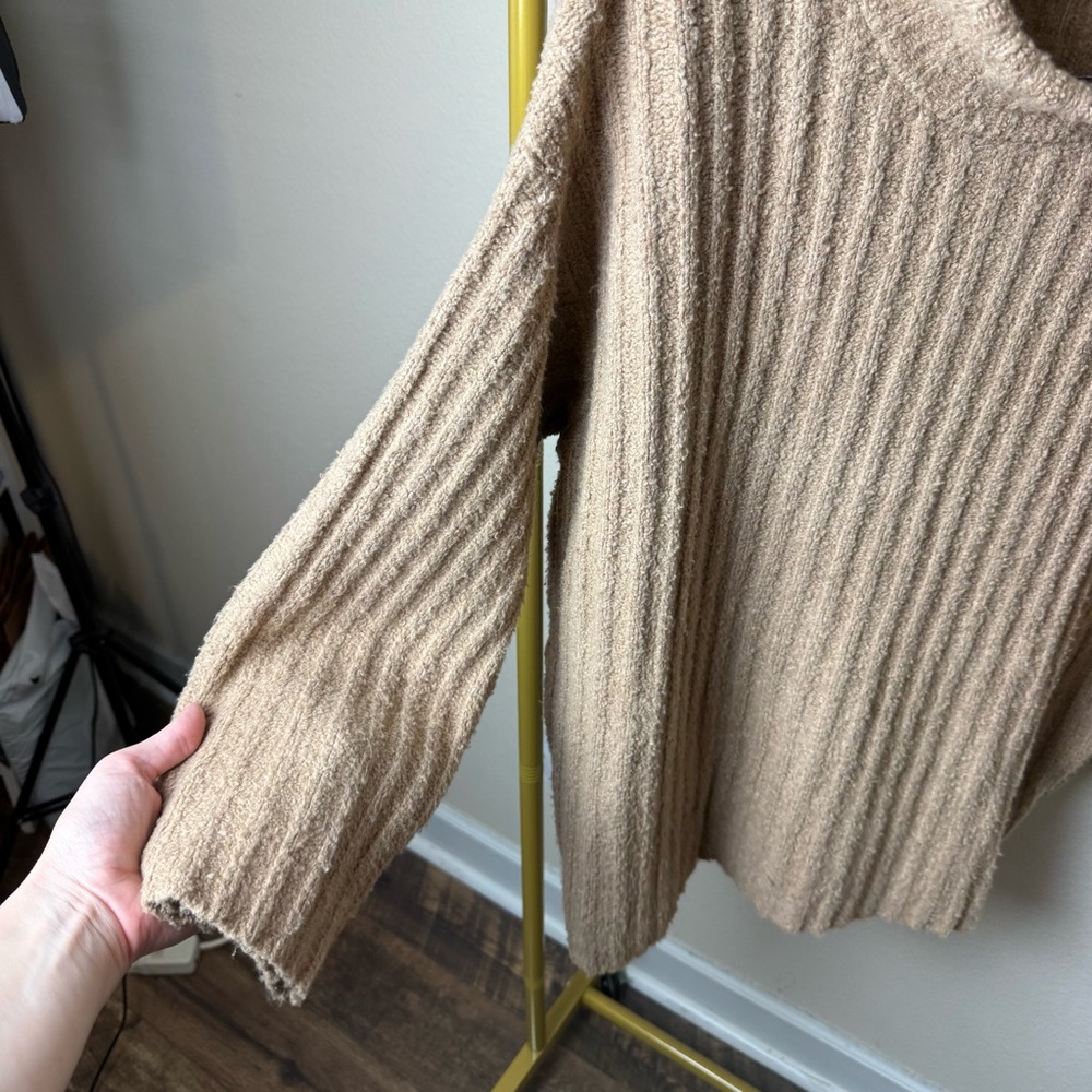 SOLDUniversal Thread NWT Cozy Tan Ribbed Knit Sweater - Picture 5 of 10